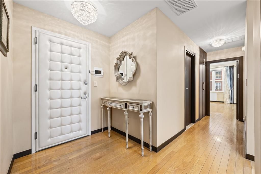 Photo of 45 Oceana Drive #4B, Brooklyn, NY 11235 (MLS # 497380)
