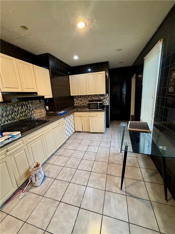 Photo of 160 Bay 28th Street, Brooklyn, NY 11214 (MLS # 505430)