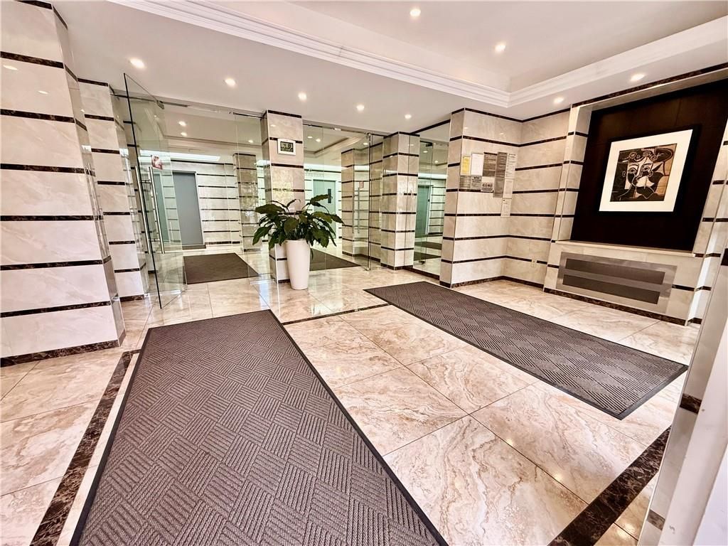 Photo of 45 Oceana Drive #7C, Brooklyn, NY 11235 (MLS # 496187)