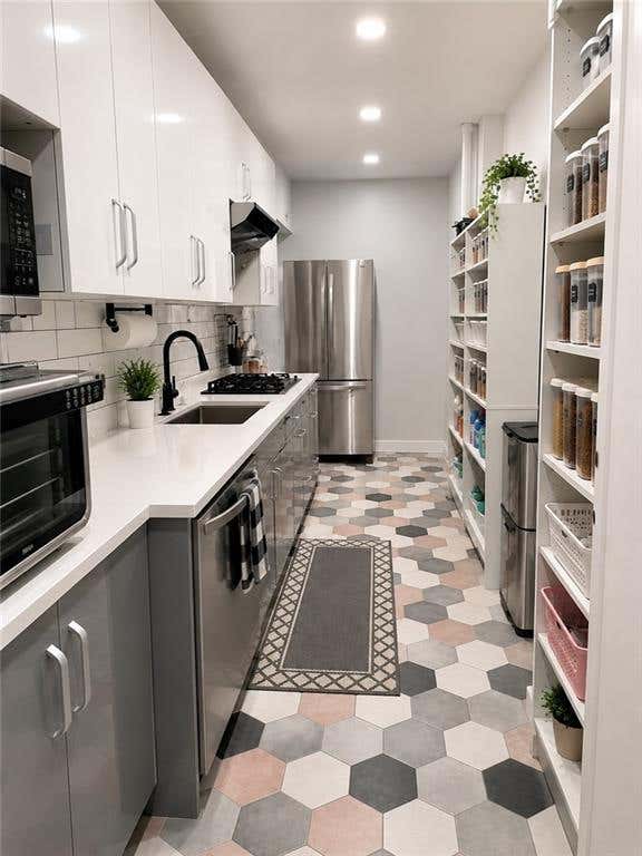 Photo of 7501 Ridge Boulevard #1C, Brooklyn, NY 11209 (MLS # 503487)