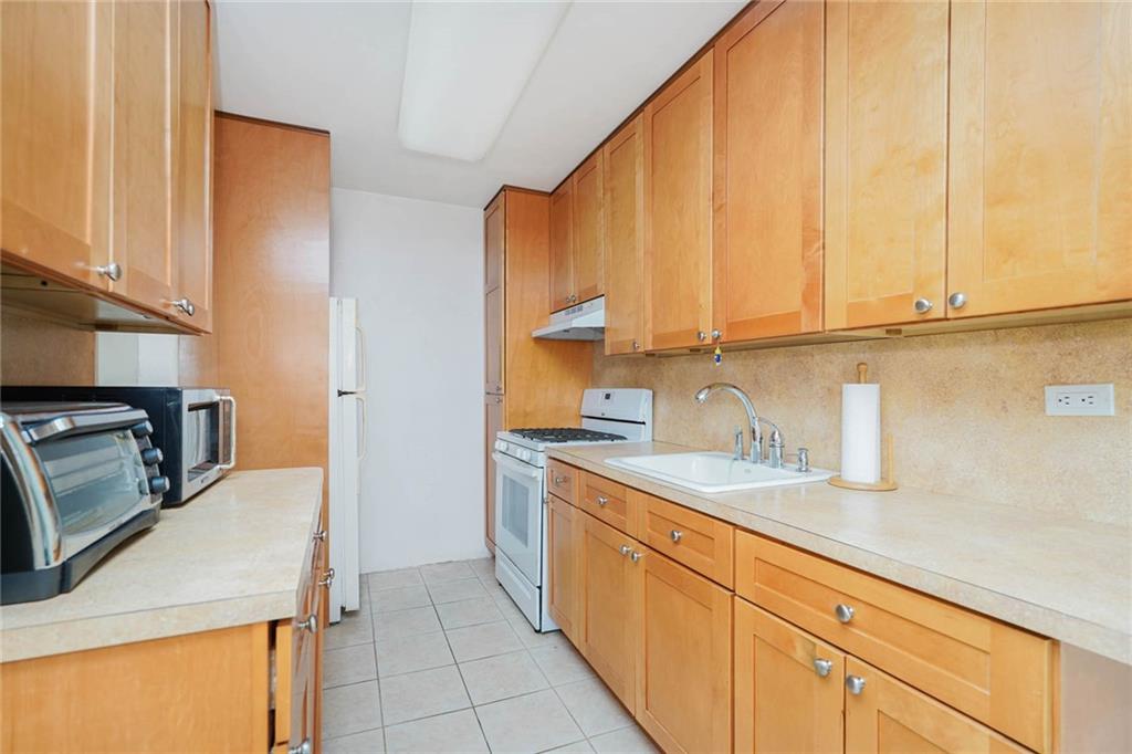 2630 Cropsey Avenue #9B, Brooklyn, New York image 13