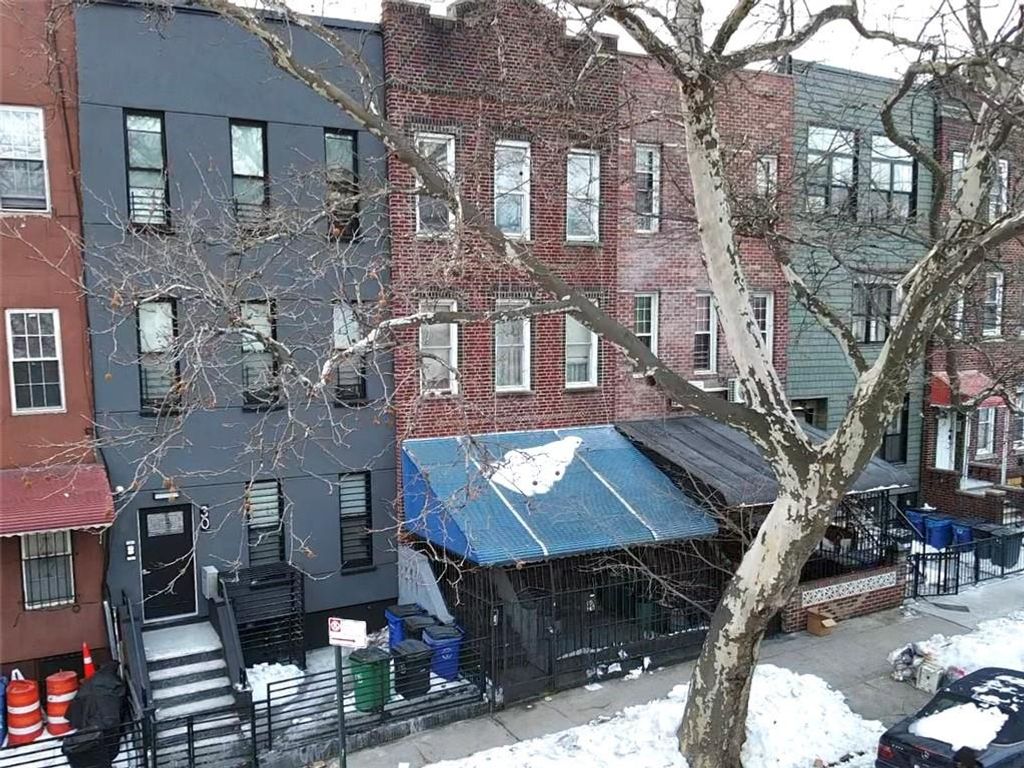 Photo of 28 Marconi Place, Brooklyn, NY 11233 (MLS # 498875)