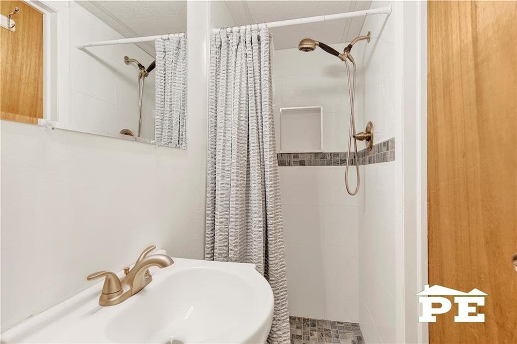 1827 31st Street, Brooklyn, New York image 22