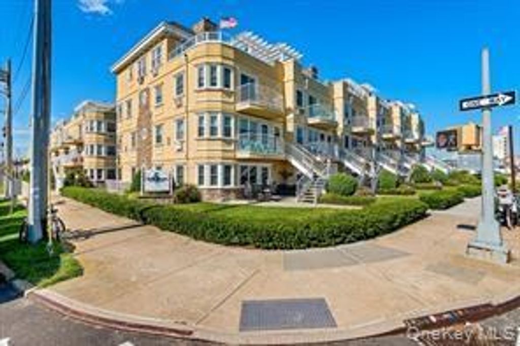 Photo of 183 Beach 100th Street #6B, Rockaway Park, NY 11694 (MLS # 497748)