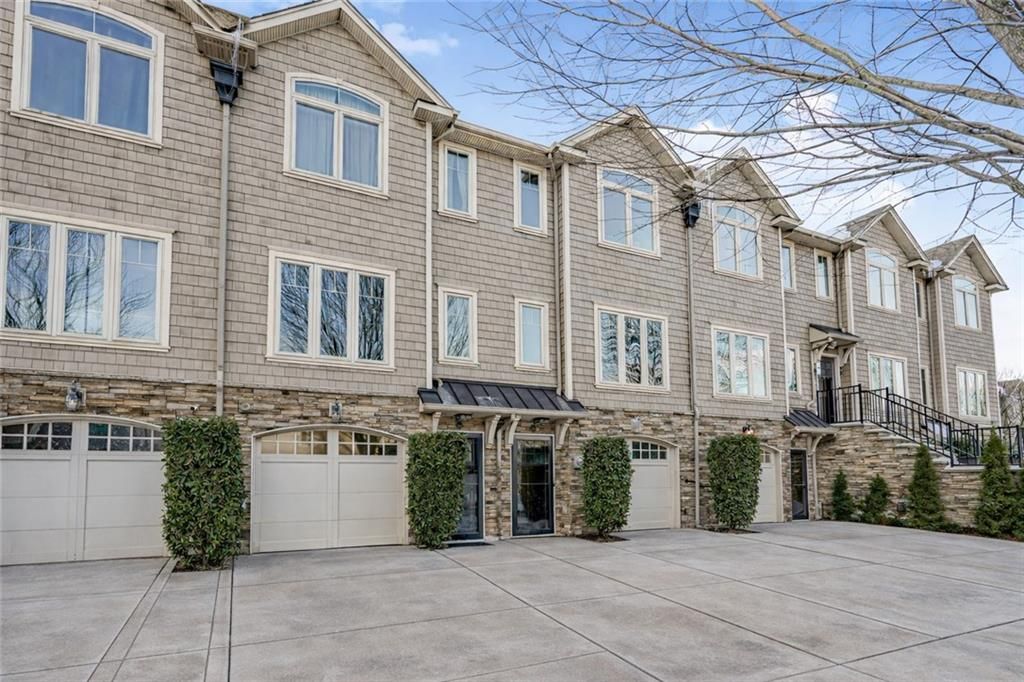 Photo of 182 Roman Avenue, Staten Island, NY 10314 (MLS # 498803)