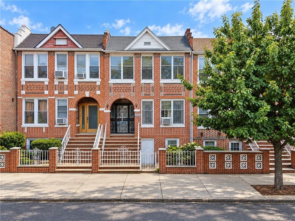 Photo of 172 Bay Ridge Avenue, Brooklyn, NY 11220 (MLS # 504969)