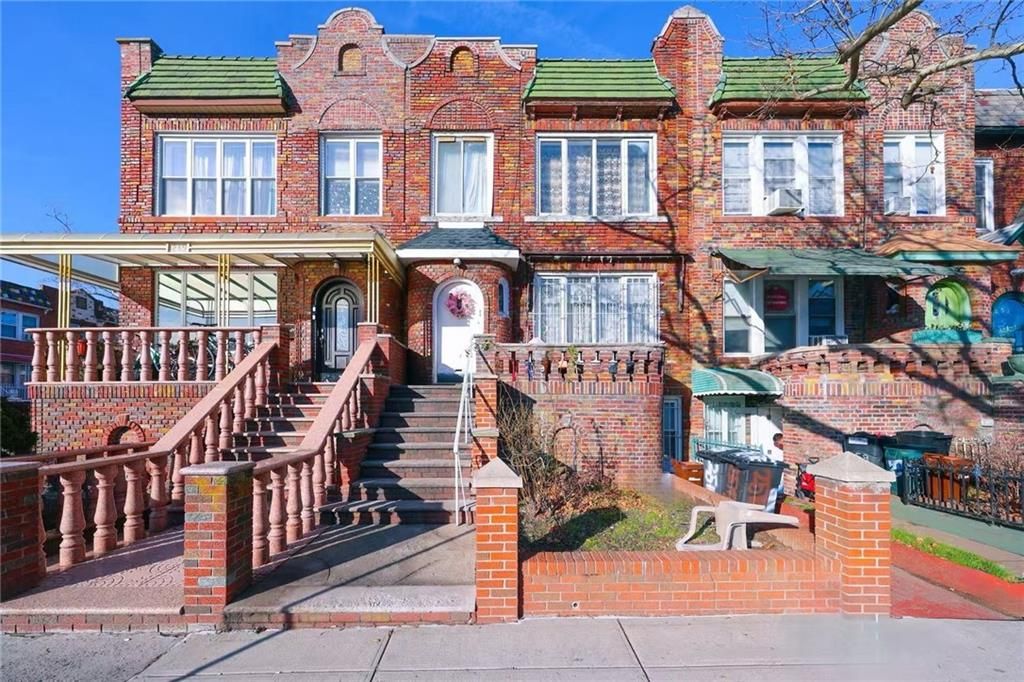 Photo of 251 Avenue P, Brooklyn, NY 11204 (MLS # 497974)