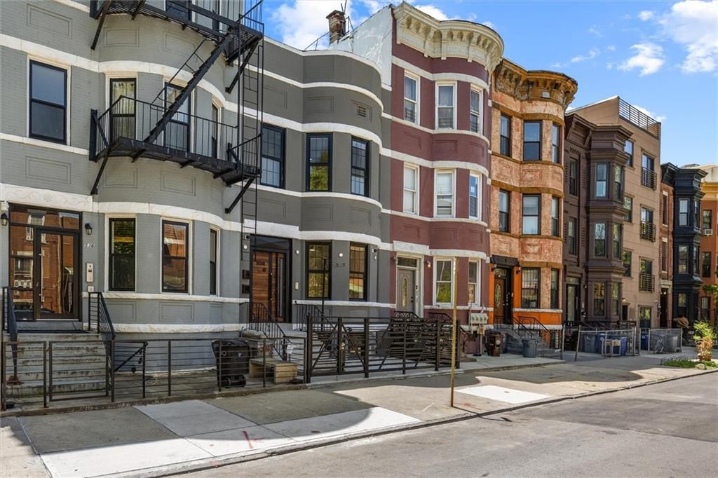 Photo of 534 Kosciuszko Street, Brooklyn, NY 11221 (MLS # 501288)