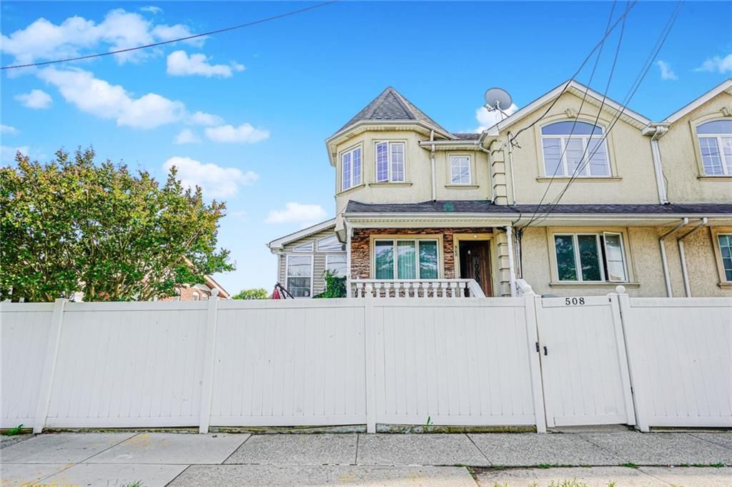 Photo of 508 New Dorp Lane, Staten Island, NY 10306 (MLS # 493736)