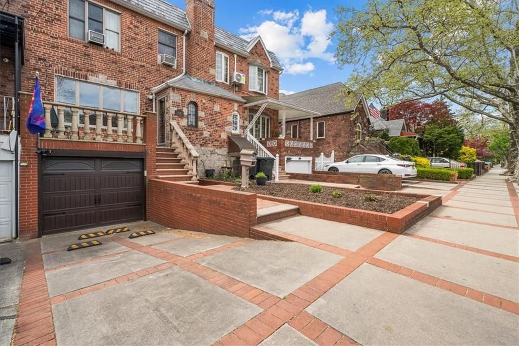 Photo of 1728 33rd Street, Brooklyn, NY 11234 (MLS # 500550)