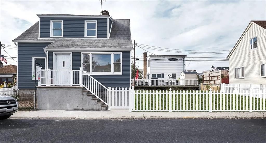 Photo of 57 Dictum Court, Brooklyn, NY 11229 (MLS # 498757)