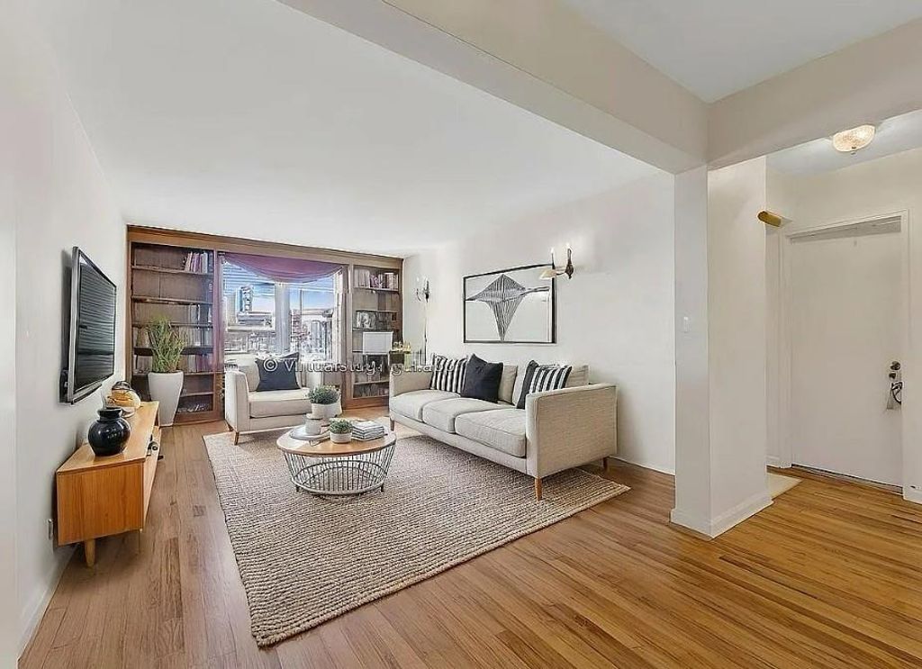 Photo of 131 74th Street #6J, Brooklyn, NY 11209 (MLS # 500227)