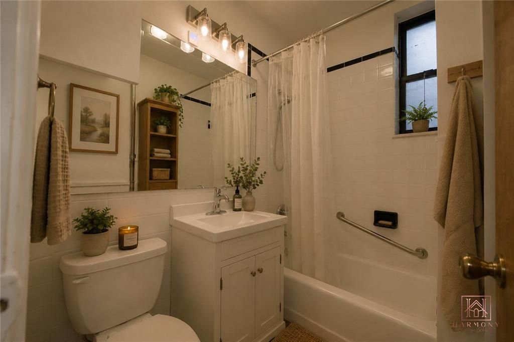 Photo of 773 Eastern Parkway #2B, Brooklyn, NY 11213 (MLS # 501514)