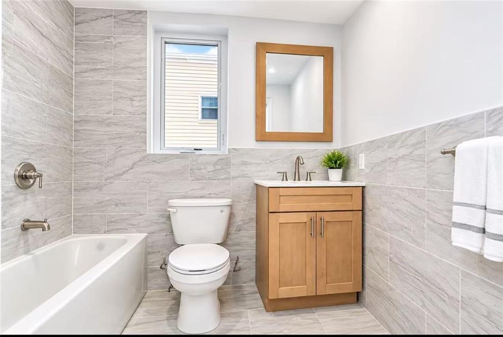 Photo of 22 Hope Avenue #2F, Brooklyn, NY 10305 (MLS # 504894)