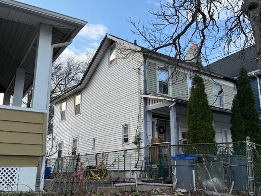 Photo of 52 Jewett Avenue, Staten Island, NY 10302 (MLS # 499562)