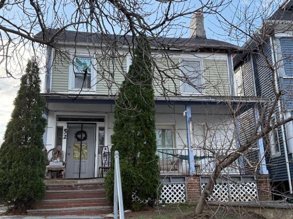 Photo of 52 Jewett Avenue, Staten Island, NY 10302 (MLS # 499562)