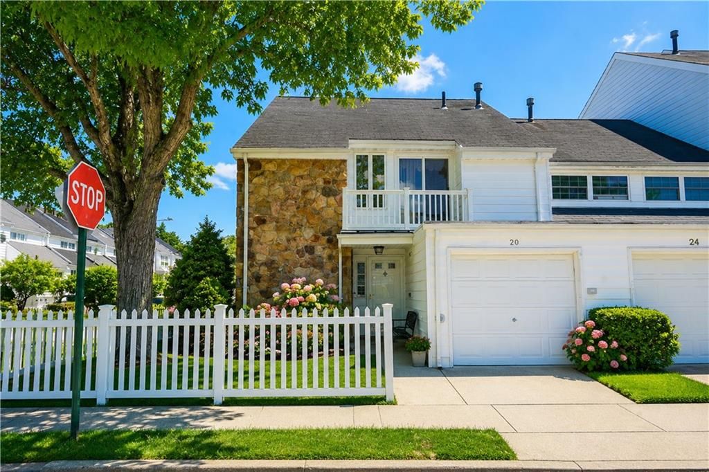 Photo of 20 Kyle Court, Staten Island, NY 10312 (MLS # 501695)