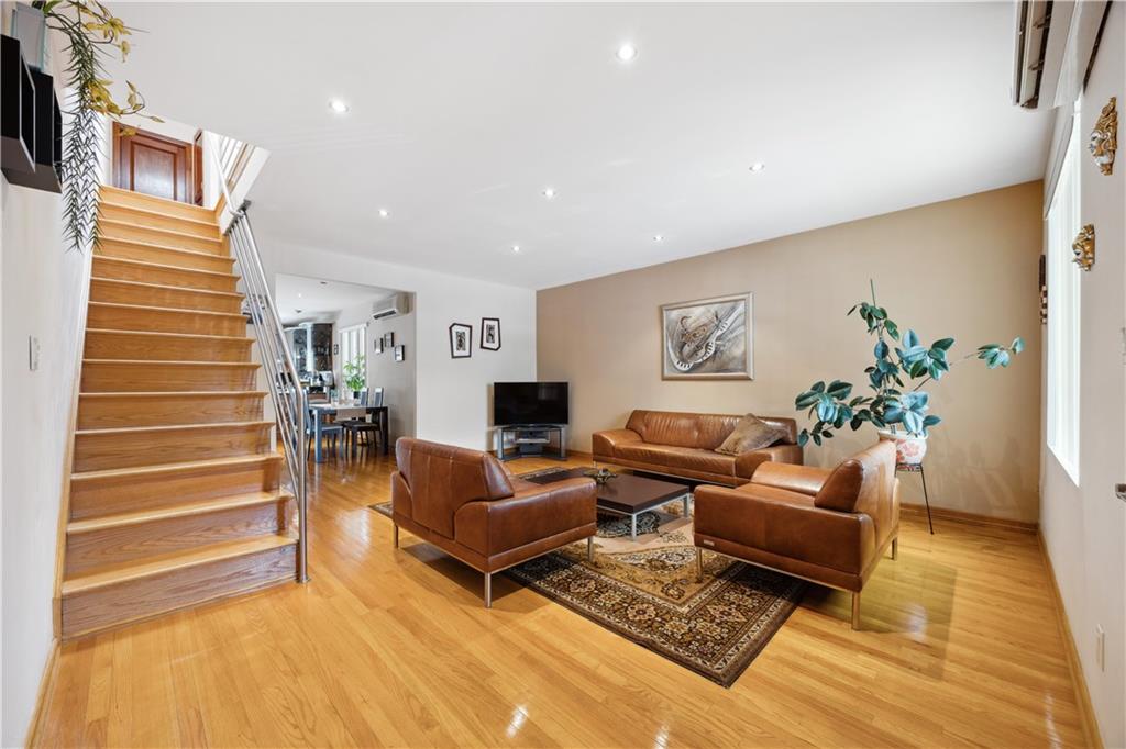 2213 26th Street, Brooklyn, New York image 4