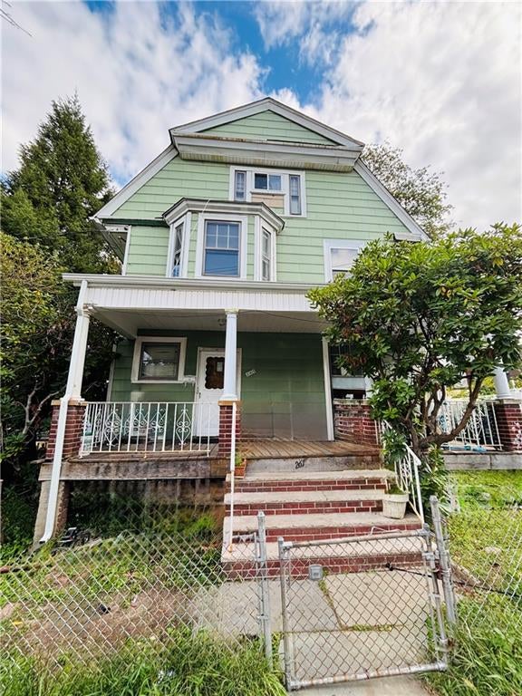 Photo of 261 Elm Street, Staten Island, NY 10310 (MLS # 504885)