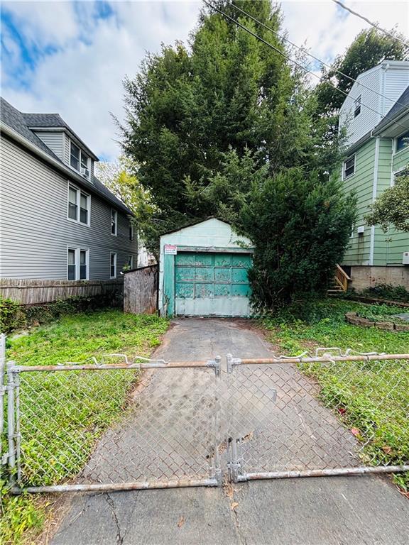 Photo of 261 Elm Street, Staten Island, NY 10310 (MLS # 504885)