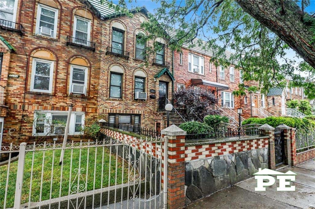 Photo of 1392 Troy Avenue, Brooklyn, NY 11203 (MLS # 502857)