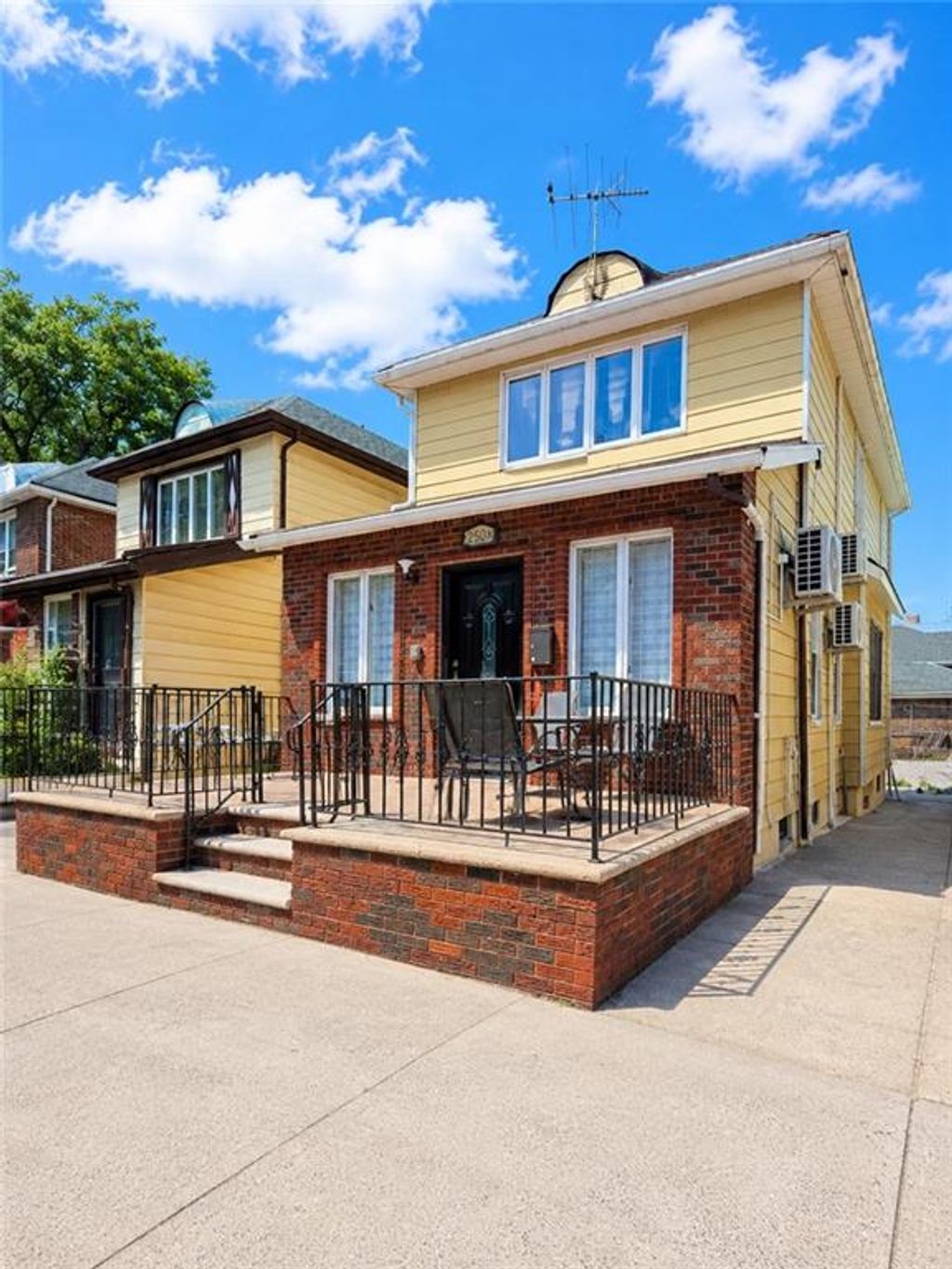 Photo of 2504 7th Street, Brooklyn, NY 11235 (MLS # 501557)