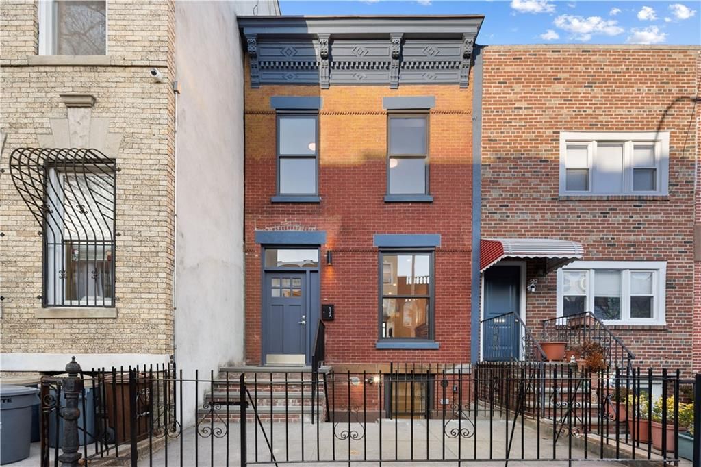 Photo of 515A 17th Street, Brooklyn, NY 11215 (MLS # 498130)