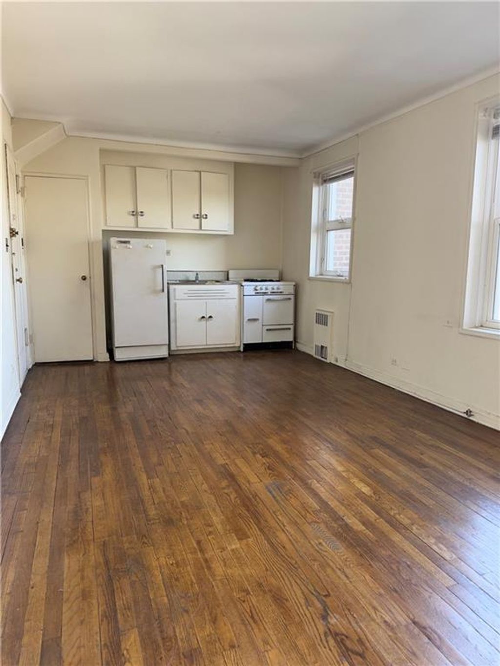 Photo of 9430 Ridge Boulevard #4D, Brooklyn, NY 11209 (MLS # 501181)