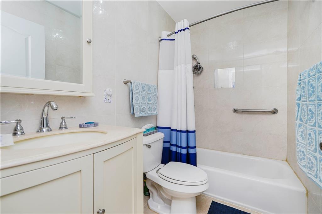 2695 Shell Road #3D, Brooklyn, New York image 22