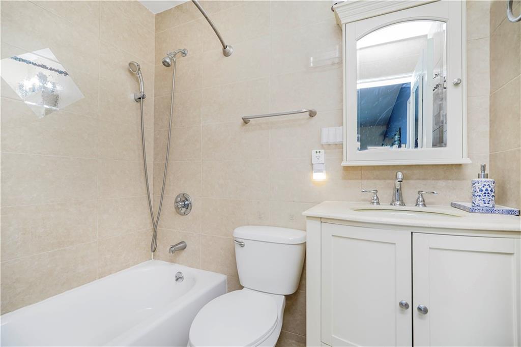 2695 Shell Road #3D, Brooklyn, New York image 21