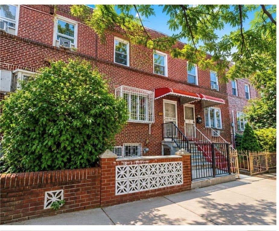 Photo of 582 Bay Ridge Avenue, Brooklyn, NY 11220 (MLS # 502700)