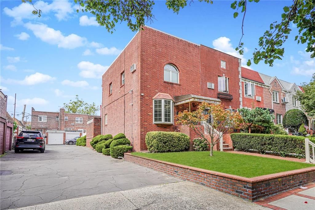 Photo of 326 Bay 14th Street, Brooklyn, NY 11214 (MLS # 495123)