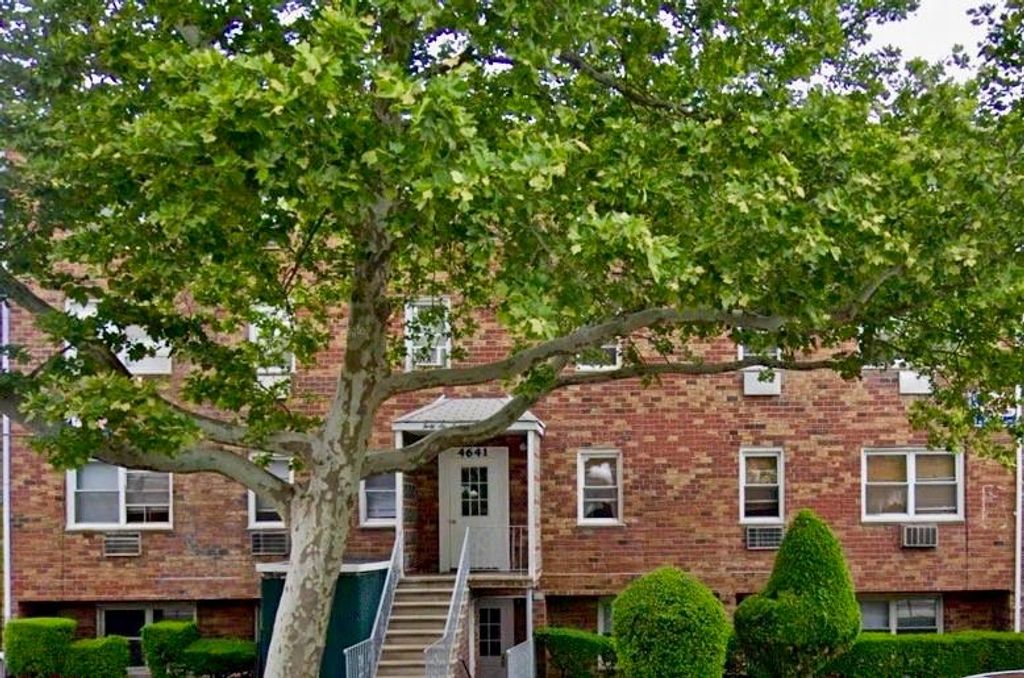 Photo of 4641 Bedford Avenue #2B, Brooklyn, NY 11235 (MLS # 498800)