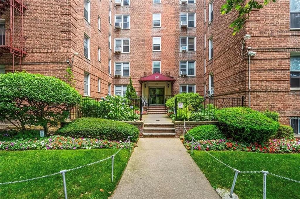 243 Mcdonald Avenue #1D, Brooklyn, New York image 1