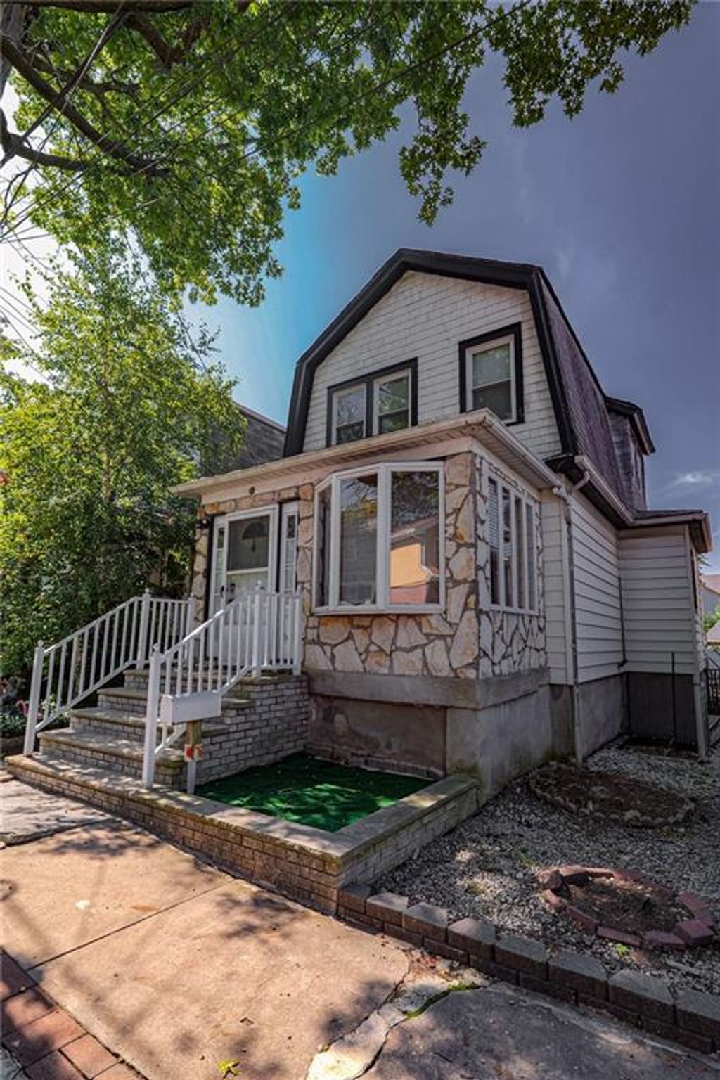 Photo of 84 Sheridan Avenue, Staten Island, NY 10305 (MLS # 495815)