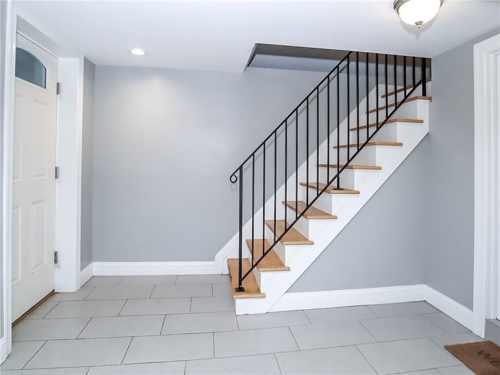 Photo of 28 Pearl Street, Staten Island, NY 10304 (MLS # 499171)