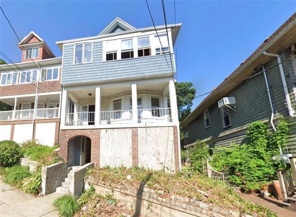 Photo of 28 Pearl Street, Staten Island, NY 10304 (MLS # 499171)