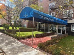 Photo 1 of 22 — 2580 Ocean Parkway 4D, Brooklyn, NY 11235