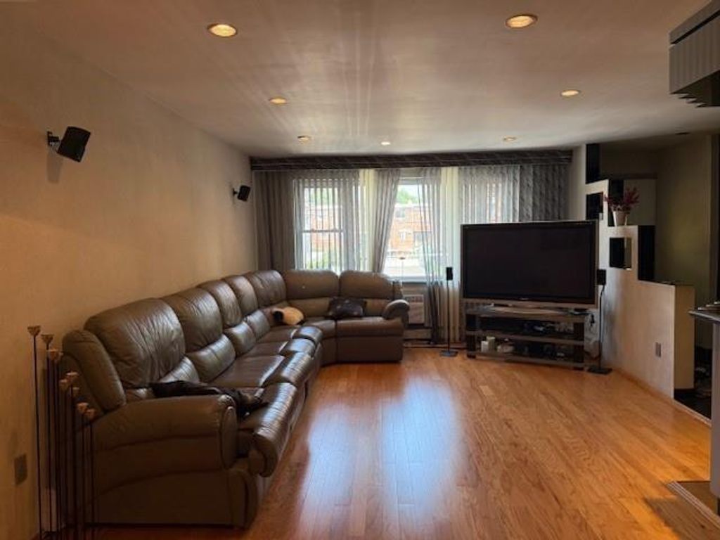 Photo of 187 Bay 31st Street #1, Brooklyn, NY 11214 (MLS # 501302)
