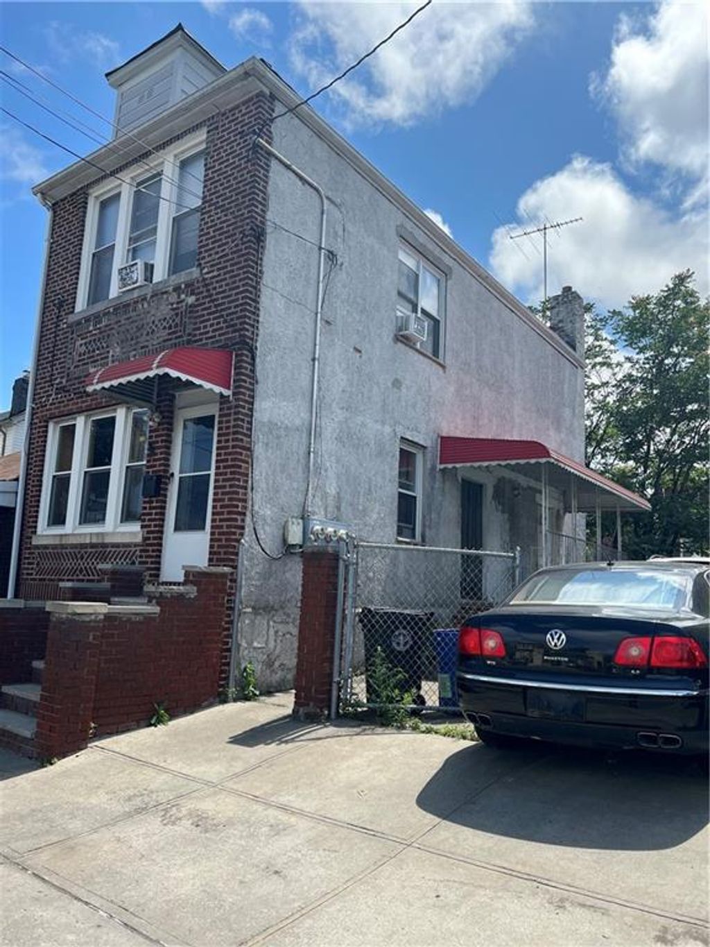 Photo of 994 Remsen Avenue, Brooklyn, NY 11236 (MLS # 494158)