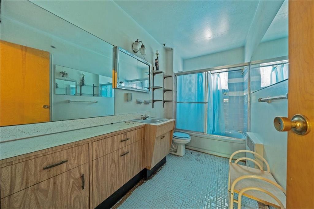 328 Wortman Avenue, Brooklyn, New York image 9