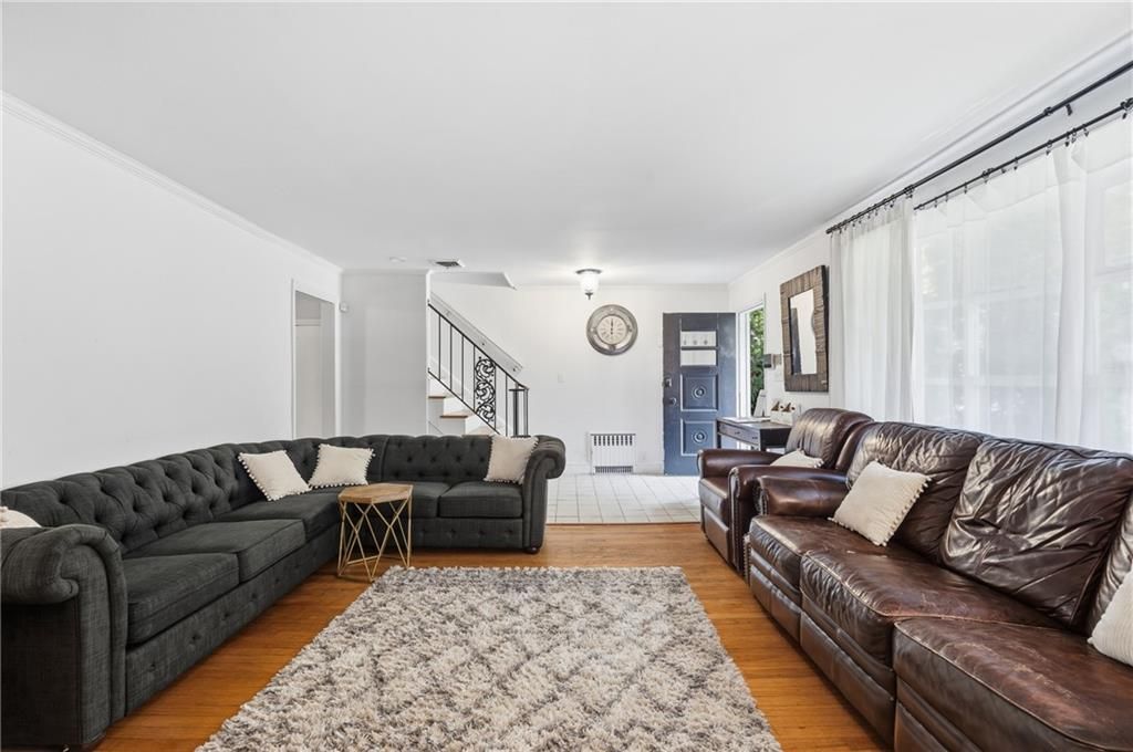 Photo of 61 Oakland Avenue, Other, NY 10707 (MLS # 500216)