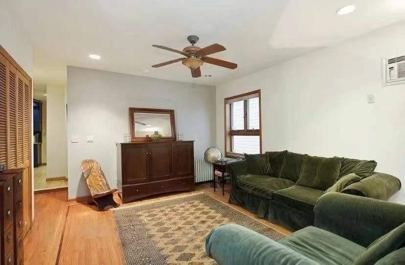 Photo of 1433 Bay ridge Parkway, Brooklyn, NY 11209 (MLS # 503459)