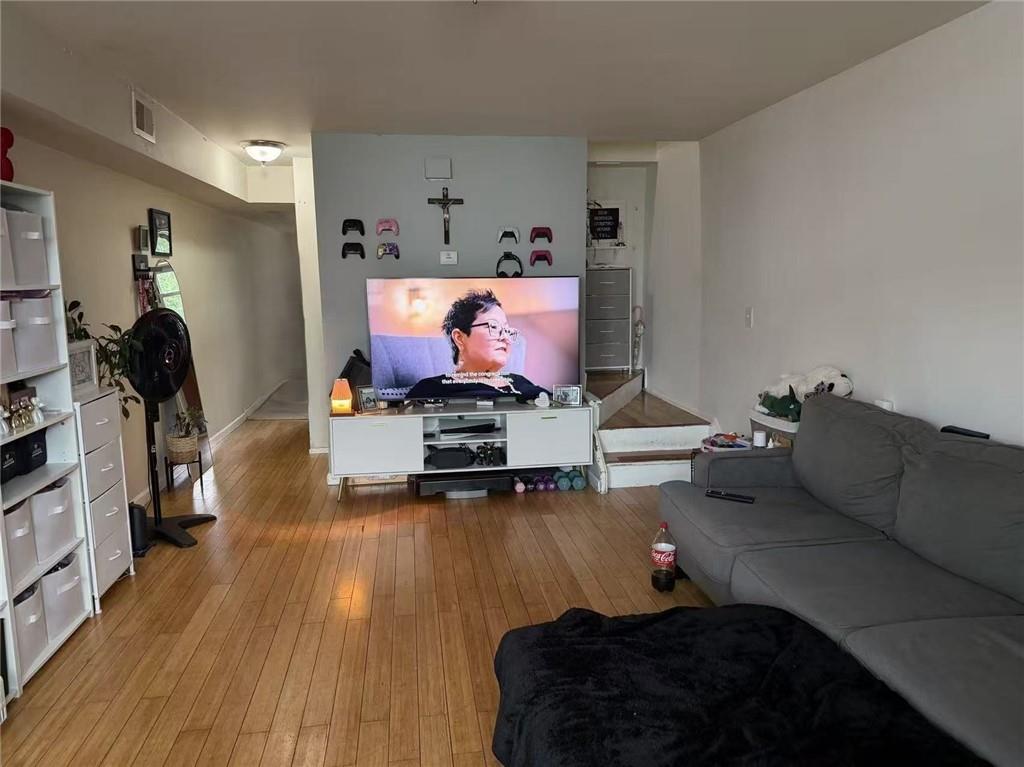 Photo of 19 Emeric Court, Staten Island, NY 10303 (MLS # 504258)