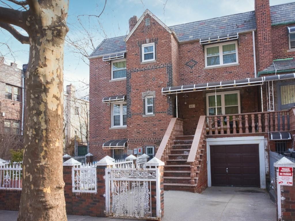 Photo of 27 56th Street, Brooklyn, NY 11203 (MLS # 498909)