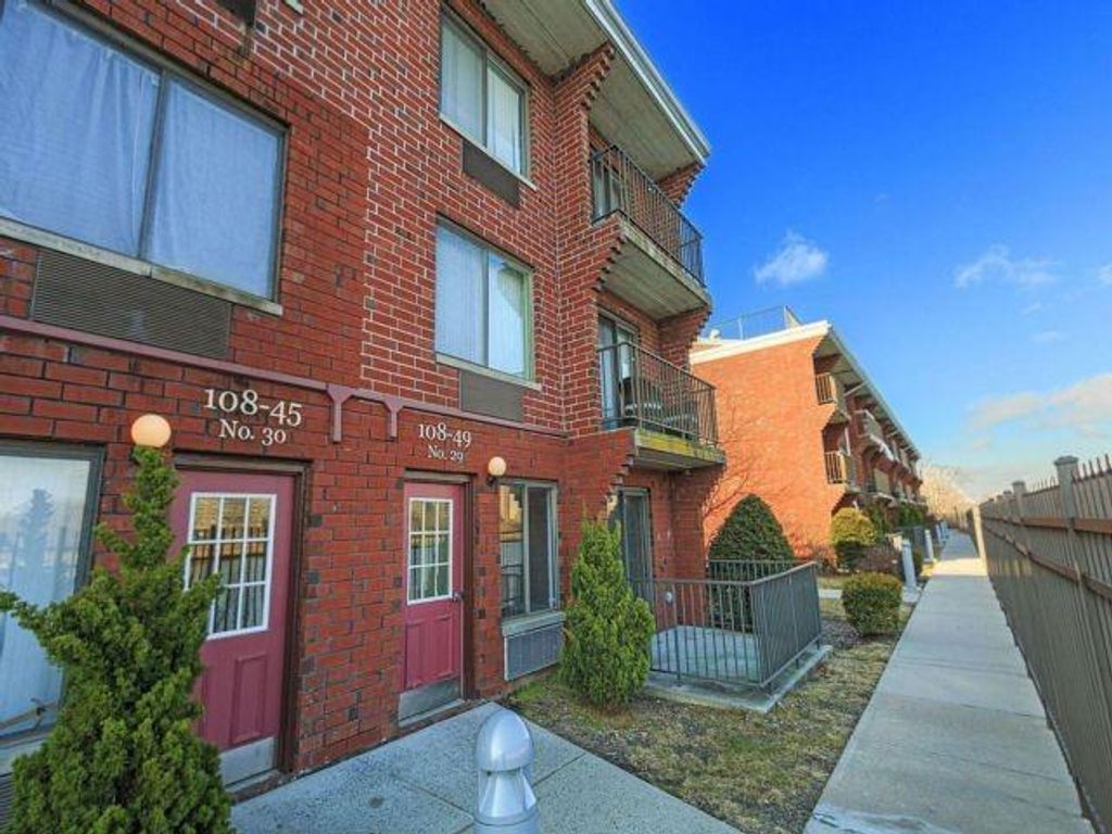 Photo of 10849 SeaView Avenue #29B, Brooklyn, NY 11236 (MLS # 474711)