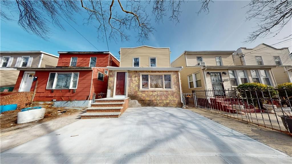Photo of 1725 Rockaway Parkway, Brooklyn, NY 11236 (MLS # 489354)
