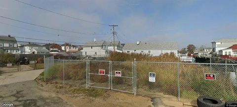 Vacant Land For Sale - 21 Bayview Avenue<br/> Howard Beach, NY 11414