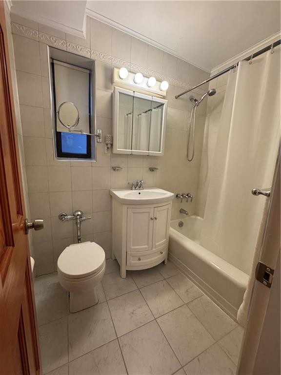 7261 Shore Road #4M, Brooklyn, New York image 3