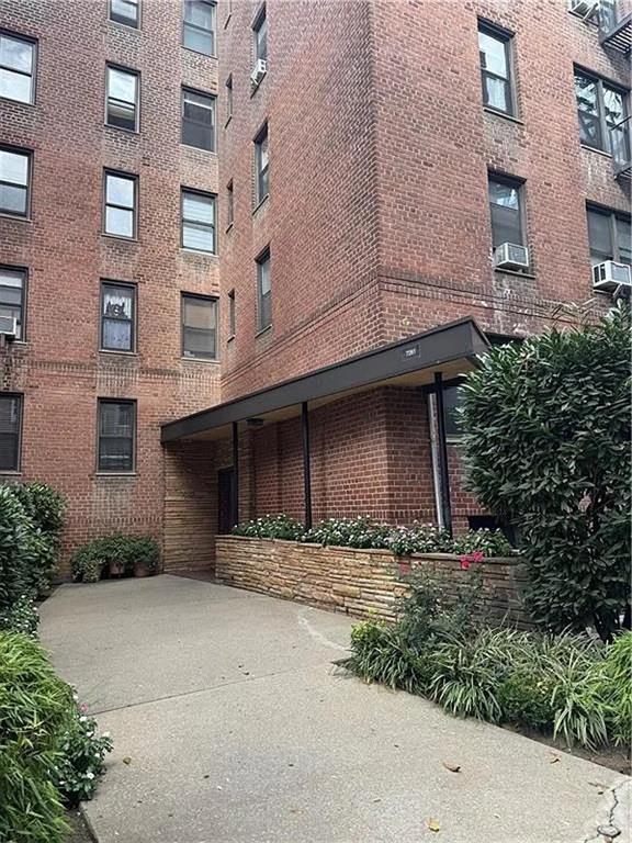 7261 Shore Road #4M, Brooklyn, New York image 12